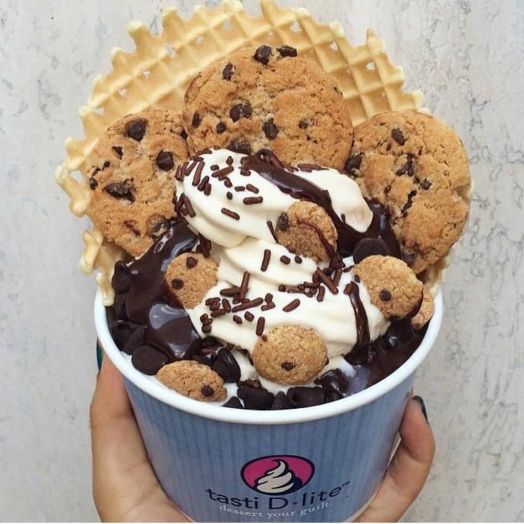 Tasti D-Lite | cafe | 526 Wilshire Blvd, Santa Monica, CA 90401, USA | 3108576030 OR +1 310-857-6030