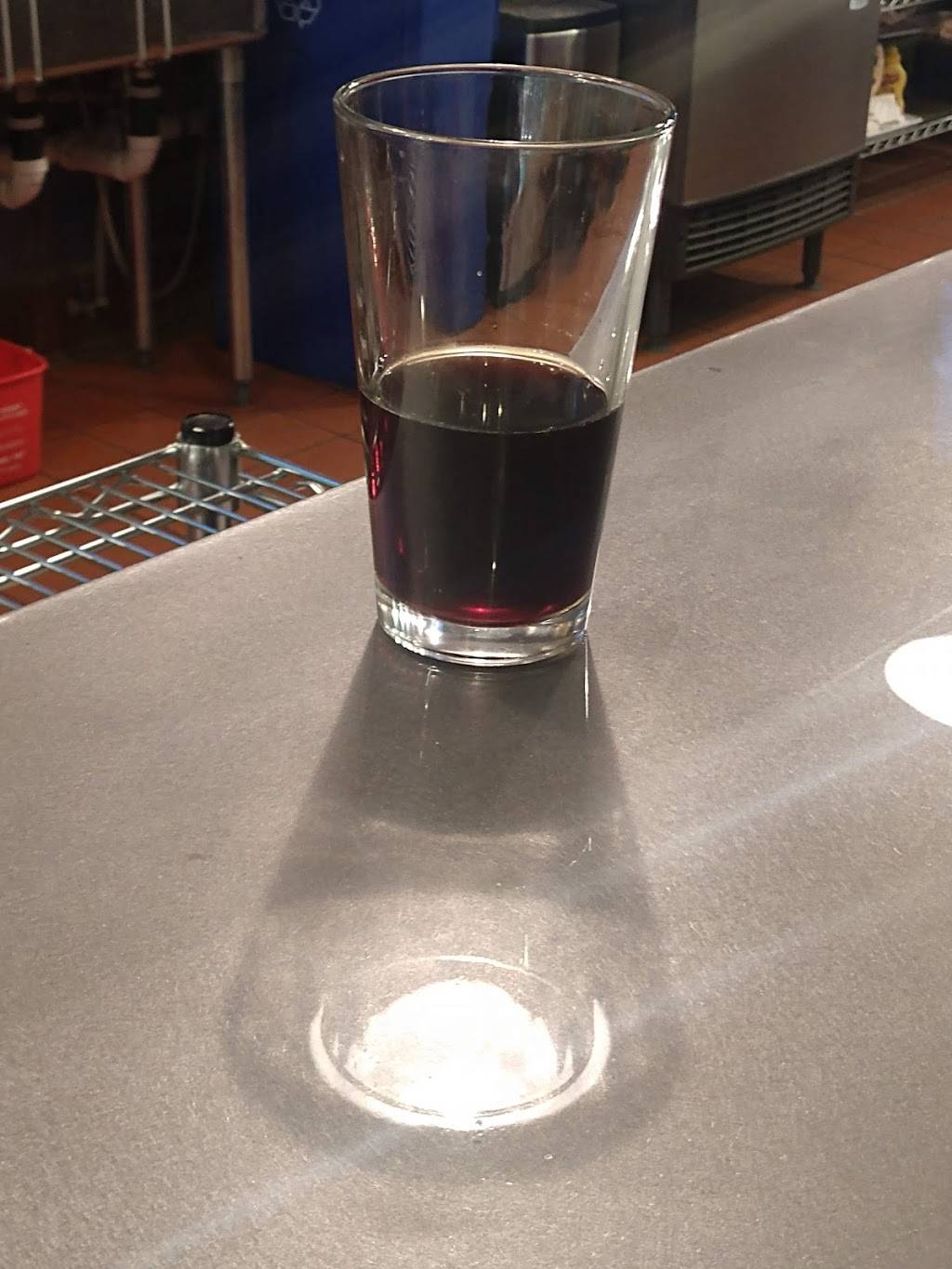 Wing Man | restaurant | 101 E Cotati Ave, Cotati, CA 94931, USA | 7077949464 OR +1 707-794-9464