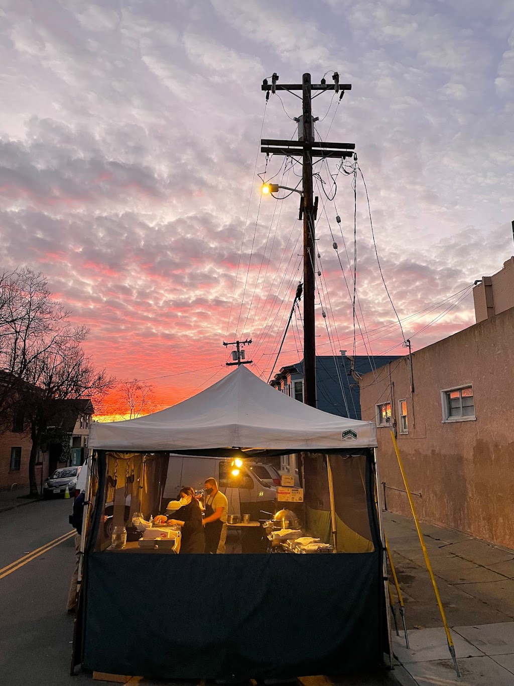 Andy & Cindy Thai Cuisine | restaurant | 6613 Hollis St, Emeryville, CA 94608, USA | 5108309296 OR +1 510-830-9296