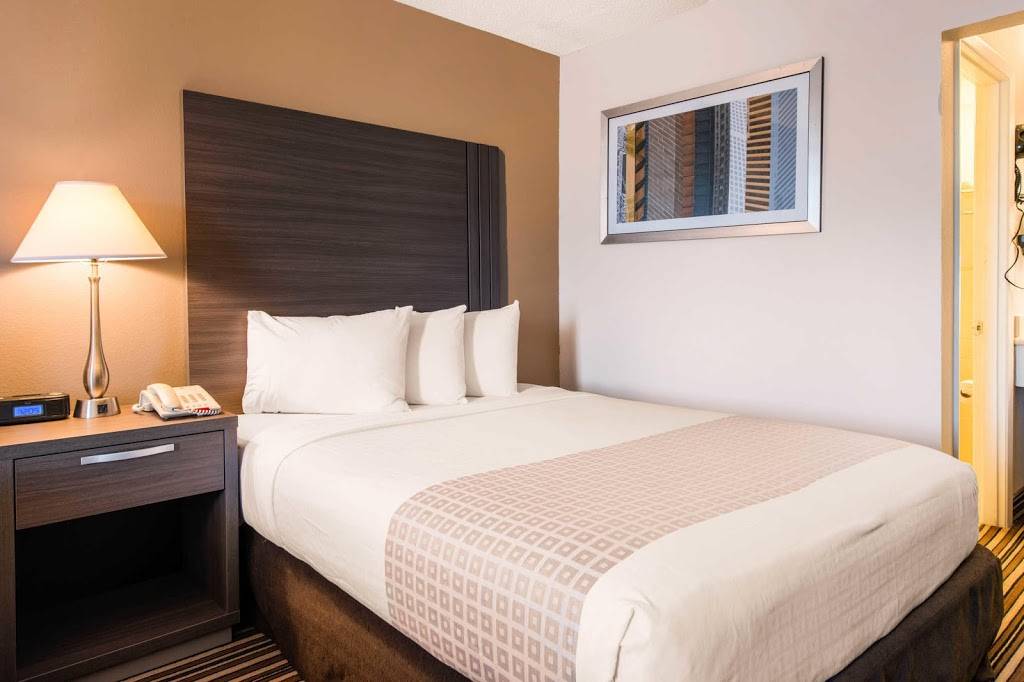 Econo Lodge Orlando Airport | restaurant | 3835 McCoy Rd Building B, Orlando, FL 32812, USA | 4076010928 OR +1 407-601-0928