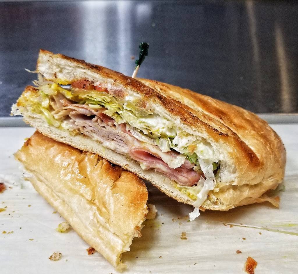 El Arepazoo | restaurant | 3831 W Vine St #57, Kissimmee, FL 34741, USA | 4074834813 OR +1 407-483-4813