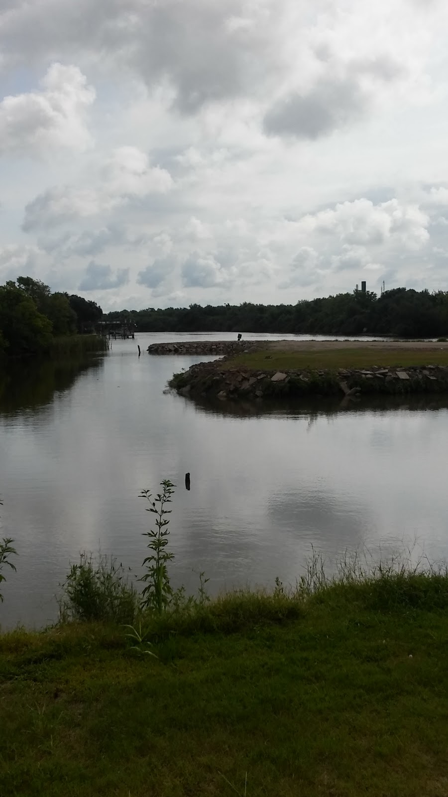 Horseshoe Bend Bar & Grill | restaurant | 7301 County Rd 203A, Liverpool, TX 77577, USA | 2815812345 OR +1 281-581-2345