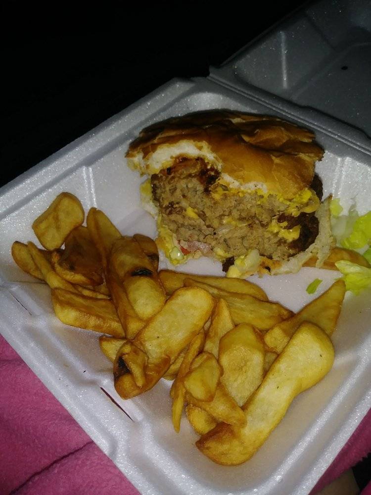 Crazy Pizza | restaurant | 4469 S Telegraph Rd, Dearborn Heights, MI 48125, USA | 3137929000 OR +1 313-792-9000