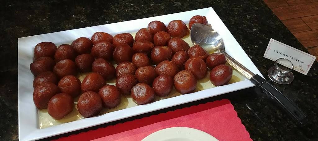 Royal Orchid Bar and Grille Restaurant | restaurant | 1200 N Westshore Blvd, Tampa, FL 33607, USA | 8132823636 OR +1 813-282-3636