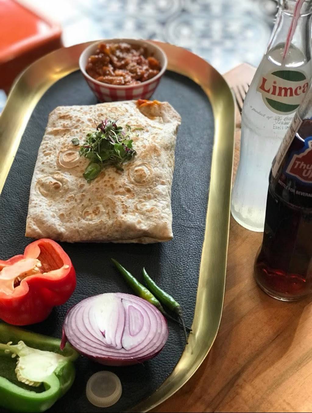 My Roti Place | restaurant | 3 Glebe Rd E, Toronto, ON M4S 1N7, Canada | 4163229559 OR +1 416-322-9559