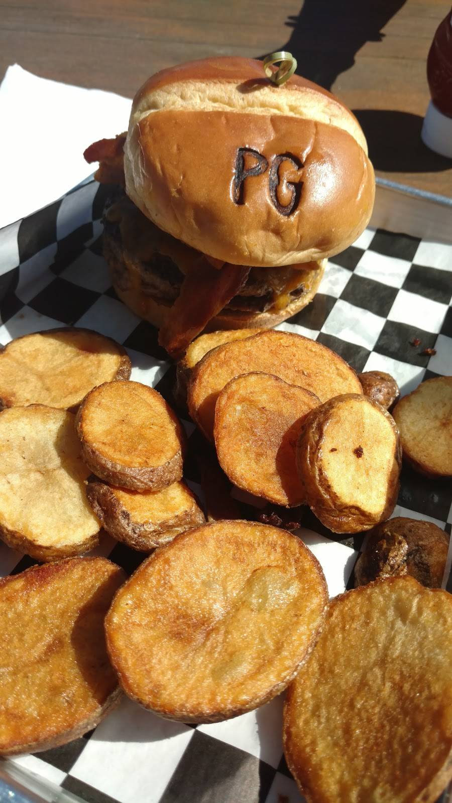 Pouring Glory Growler Fill Station | restaurant | 1001 Bryan Ave, Fort Worth, TX 76104, USA | 6827075441 OR +1 682-707-5441