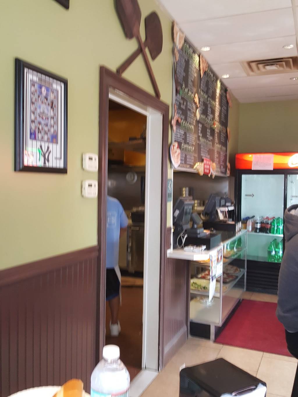 Natales Pizzeria & Catering | restaurant | 14 Prospect St, Waldwick, NJ 07463, USA | 2014452860 OR +1 201-445-2860