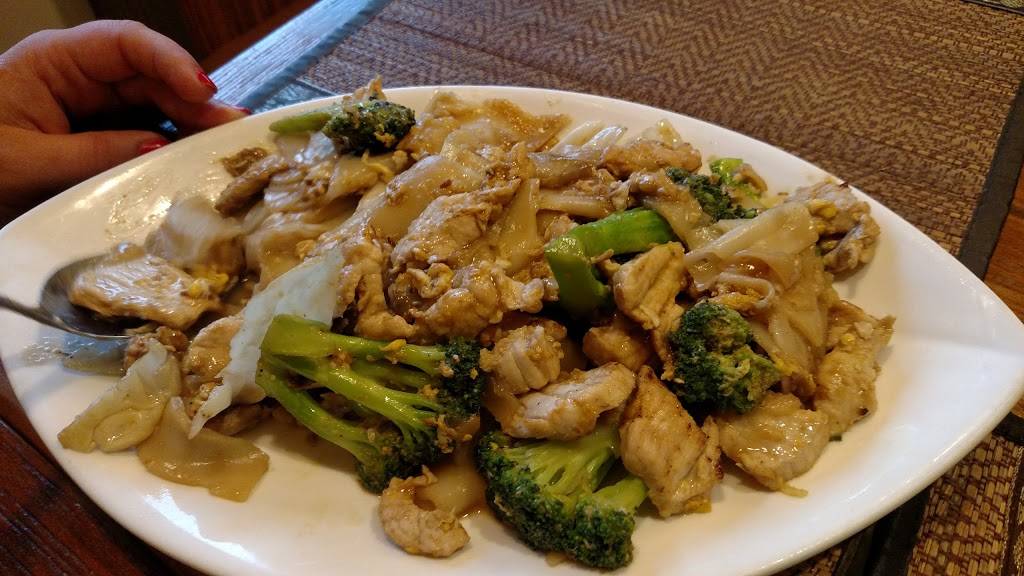 Tee Nee Thai Cuisine | restaurant | 1423 The Alameda, San Jose, CA 95126, USA | 4089477927 OR +1 408-947-7927