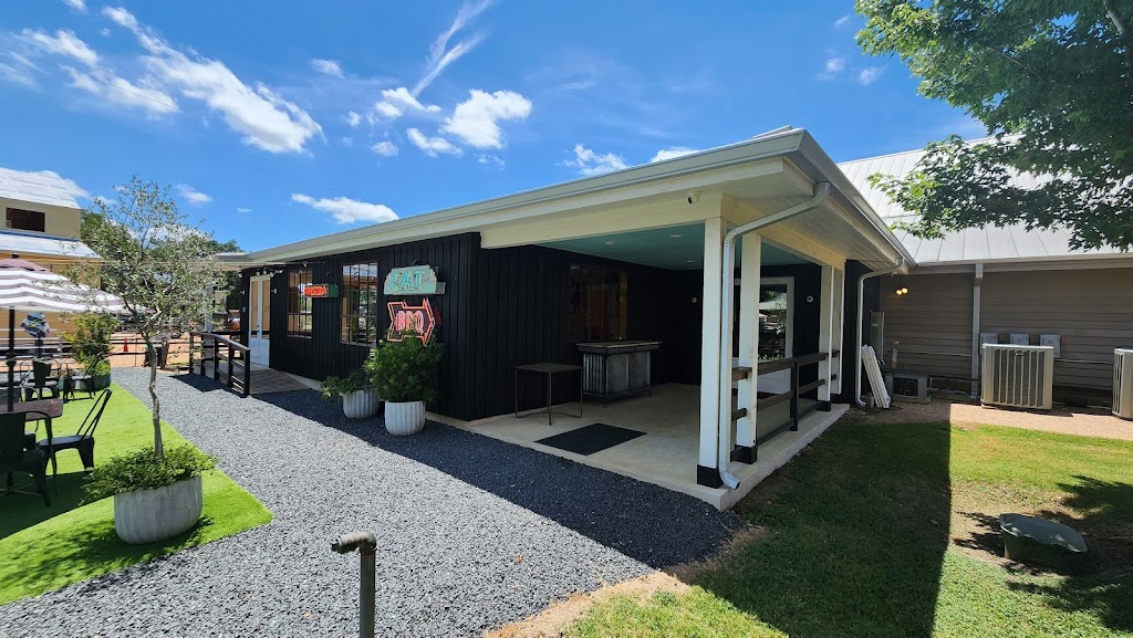 Merritt Meat Company | restaurant | 197 Henkel Circle, Round Top, TX 78954, USA | 9794004180 OR +1 979-400-4180