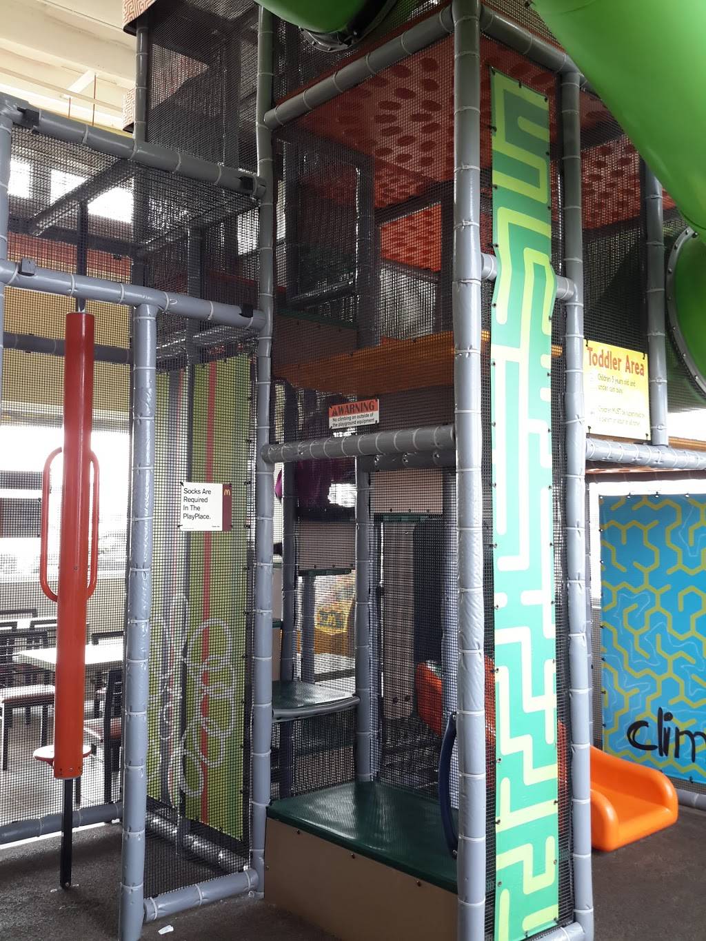 McDonalds | cafe | 2 Ohren Dr, Litchfield, IL 62056, USA | 2173246144 OR +1 217-324-6144