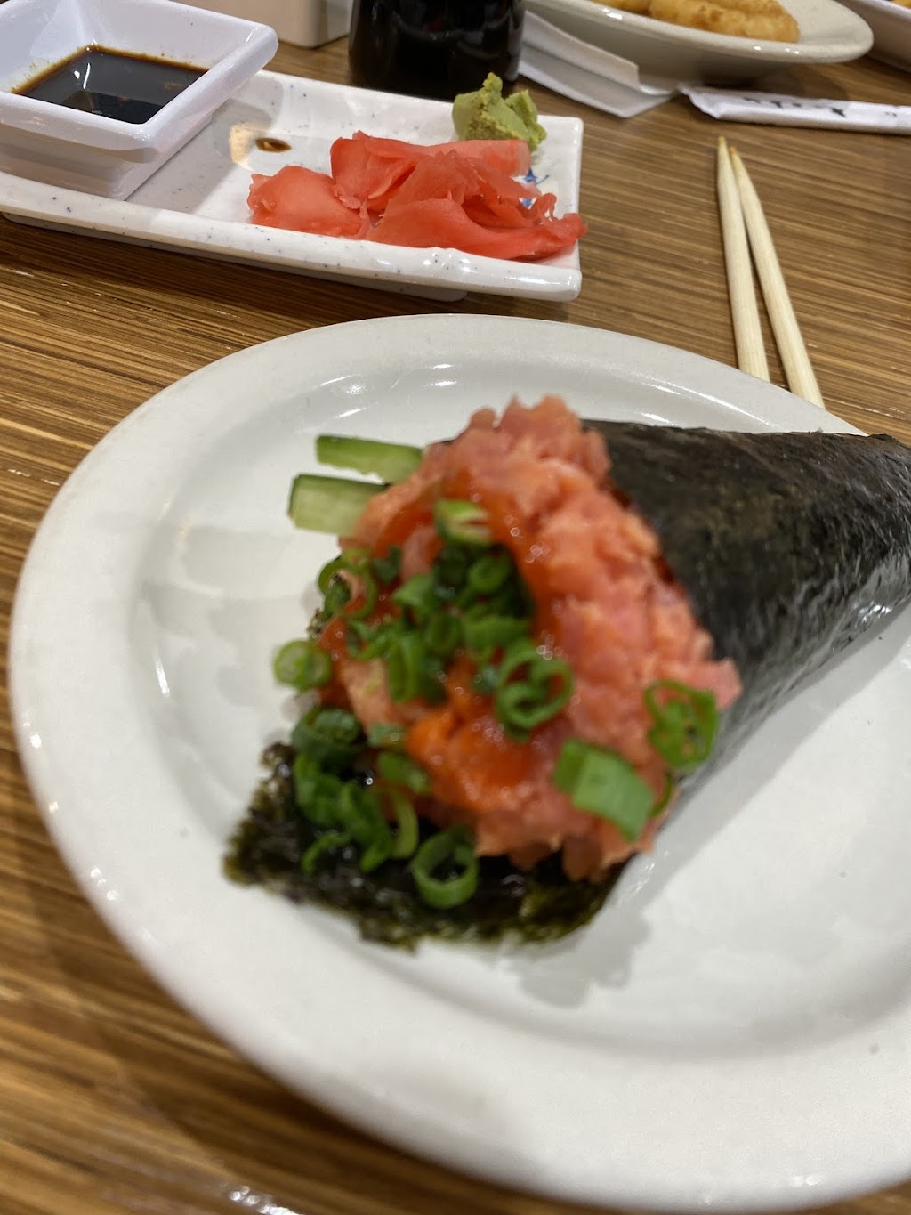 Sushi Maki | restaurant | 5164 N College Ave, Indianapolis, IN 46205, USA | 3174264354 OR +1 317-426-4354