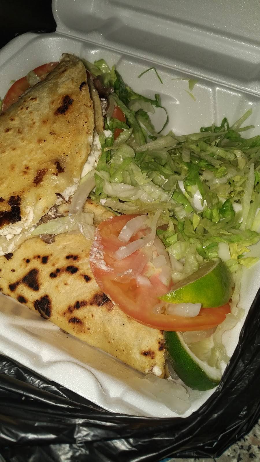 Mi Pueblito | restaurant | 111 E 167th St, Bronx, NY 10452, USA | 7185884023 OR +1 718-588-4023