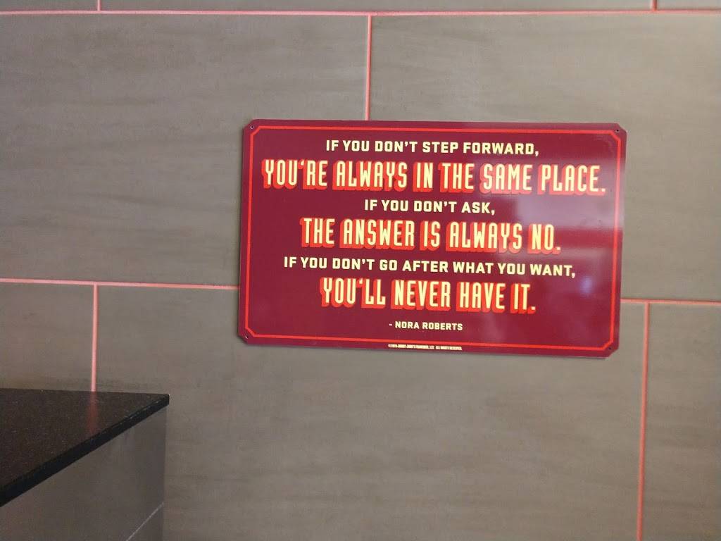 Jimmy Johns | meal delivery | 407 Armour Rd, North Kansas City, MO 64116, USA | 8168425300 OR +1 816-842-5300