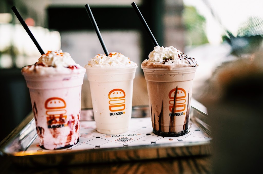 BurgerIM | restaurant | 6691 Tower Rd unit #105, Denver, CO 80249, USA | 3032483906 OR +1 303-248-3906