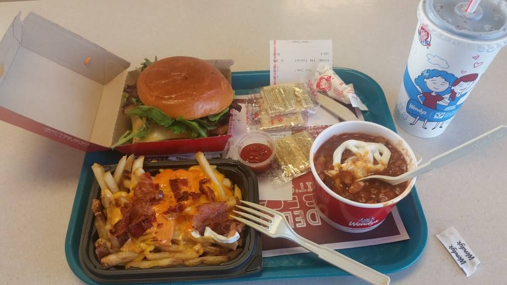 Wendys | restaurant | 2102 Mildred St W, University Place, WA 98466, USA | 2535651571 OR +1 253-565-1571