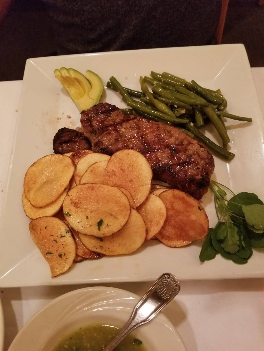 Calabria Mia | restaurant | 2150 Central Park Ave, Yonkers, NY 10710, USA | 9142229555 OR +1 914-222-9555