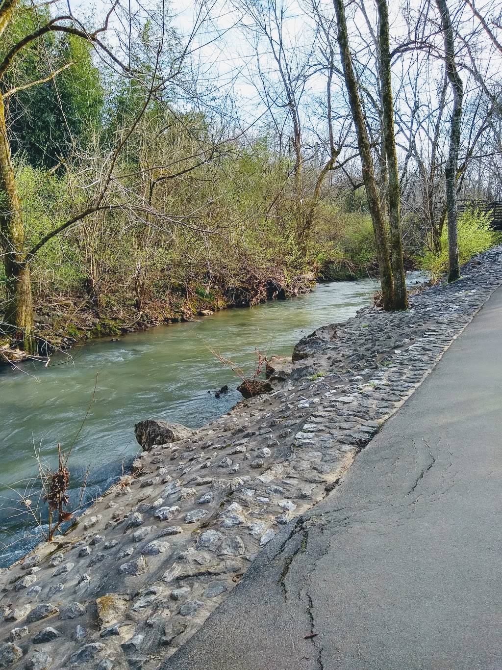 Sandy Springs Park | meal takeaway | 702 Best St, Maryville, TN 37803, USA | 8659839244 OR +1 865-983-9244