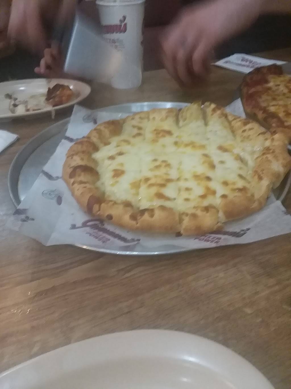 Giovannis Pizza | restaurant | 10355 Main St, South Webster, OH 45682, USA | 7407782235 OR +1 740-778-2235