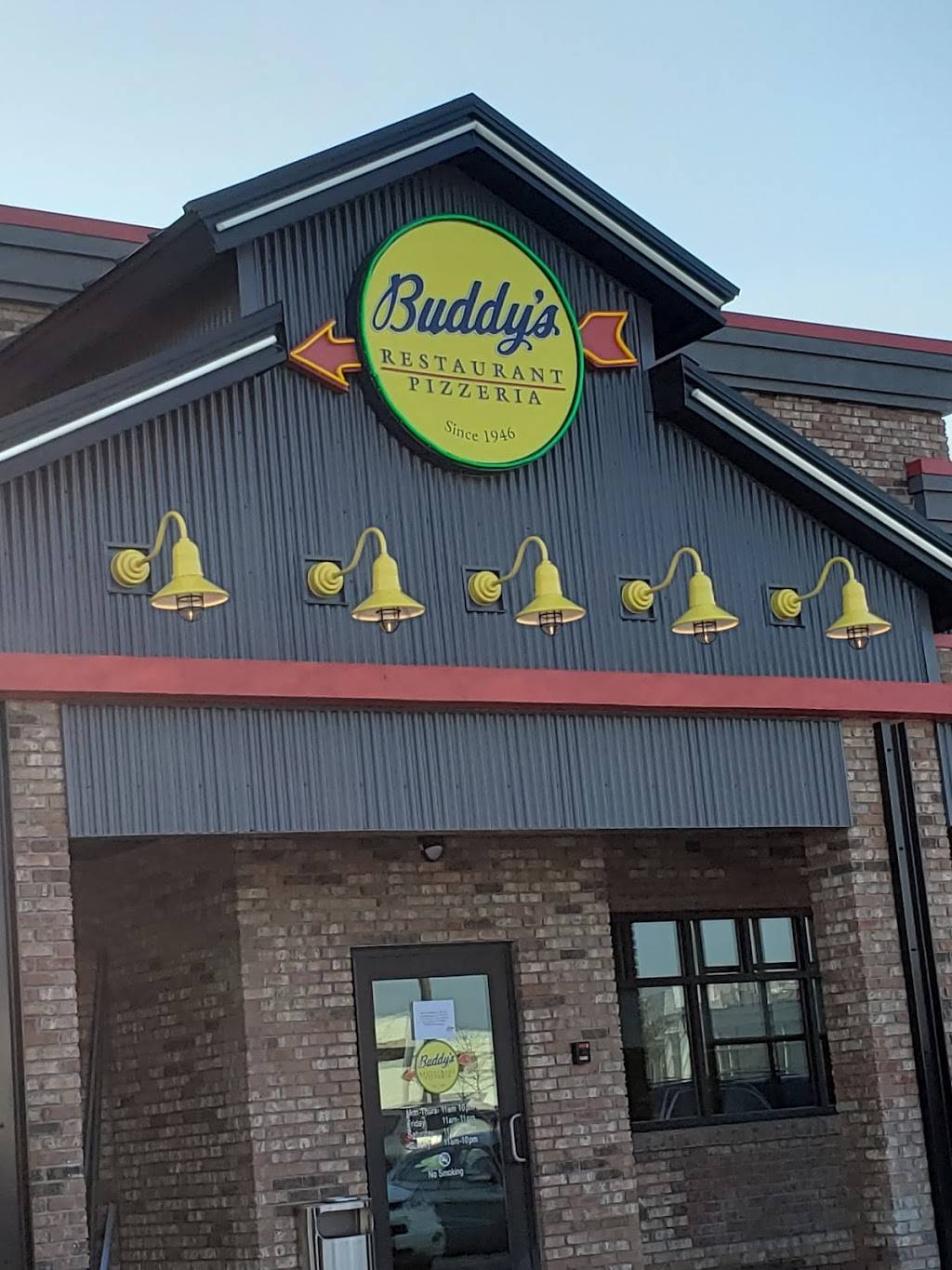 Buddys Pizza | restaurant | 4061 28th St SE, Grand Rapids, MI 49512, USA | 6165549663 OR +1 616-554-9663