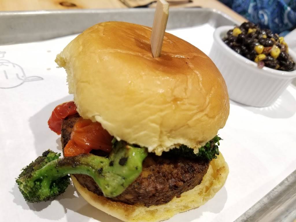 Bellwether | restaurant | 100 N Laura St #100, Jacksonville, FL 32202, USA | 9048027745 OR +1 904-802-7745