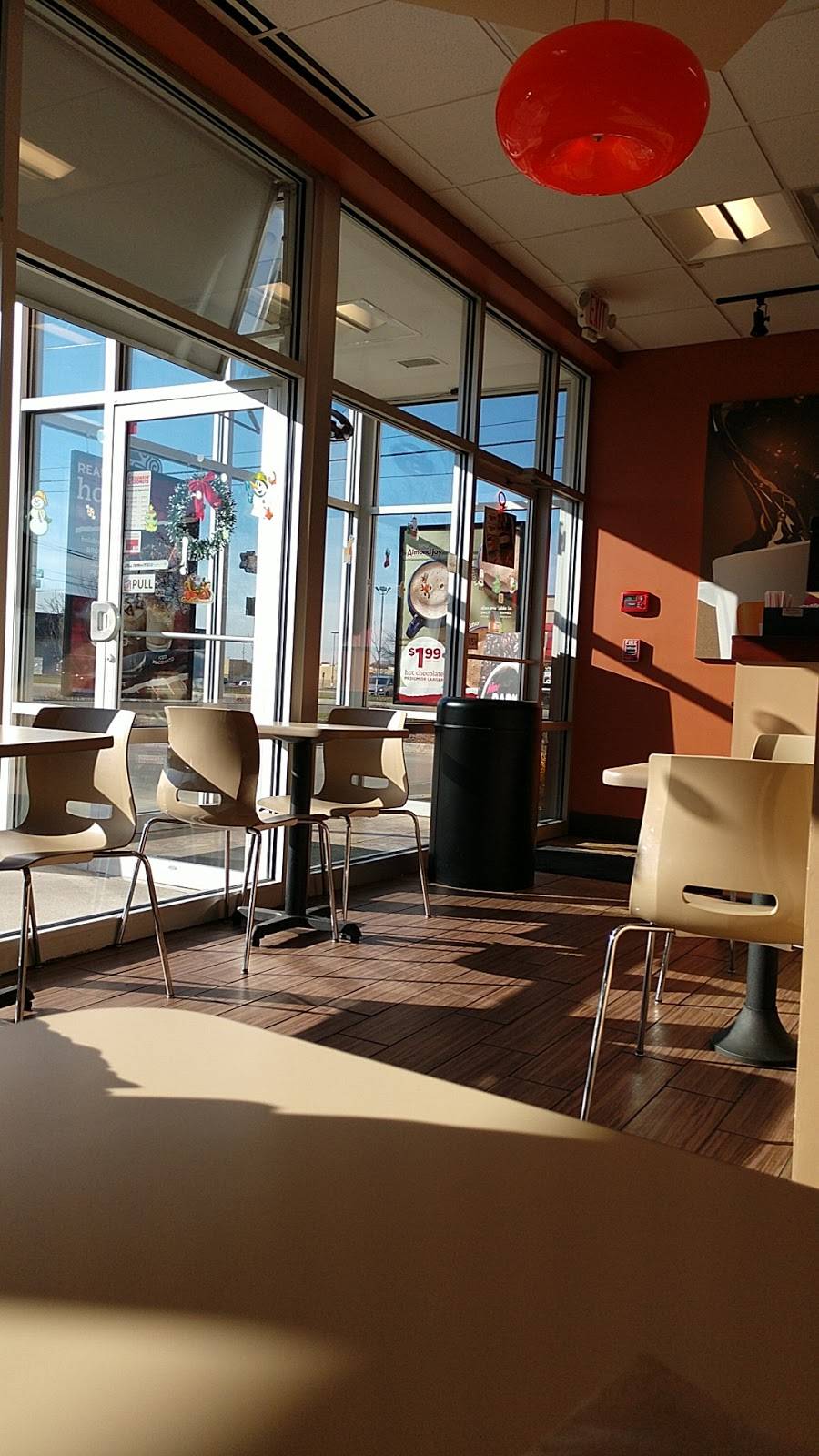 Dunkin | bakery | 3428 N University St, Peoria, IL 61604, USA | 3094313229 OR +1 309-431-3229