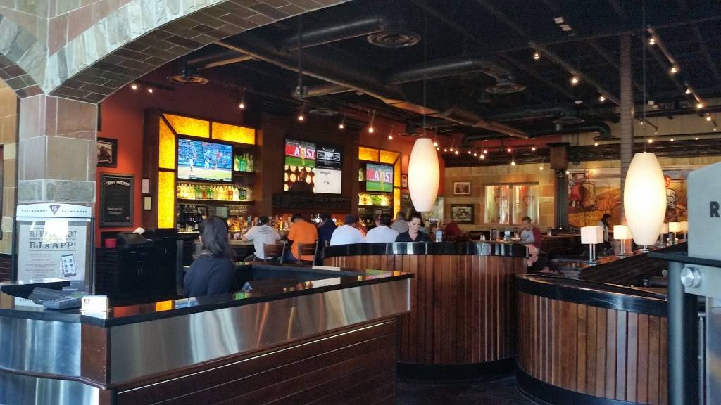 BJs Restaurant & Brewhouse | restaurant | 4585 Chino Hills Pkwy, Chino Hills, CA 91709, USA | 9099935960 OR +1 909-993-5960