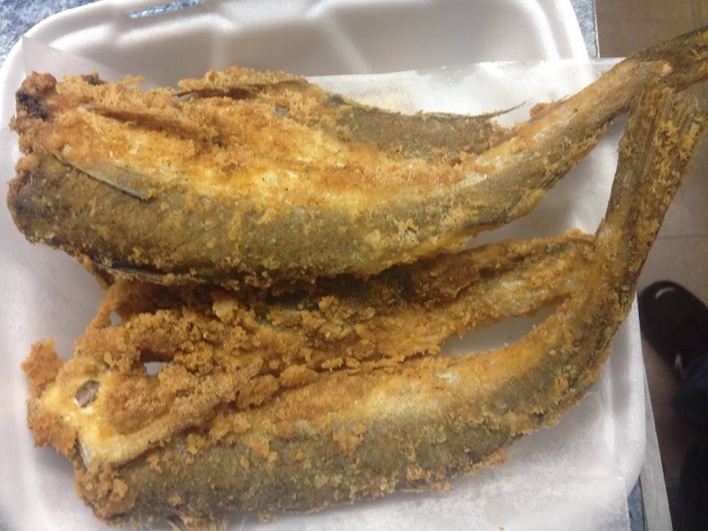 Soul Delishaus | restaurant | 617 S Marlyn Ave, Essex, MD 21221, USA | 4437212391 OR +1 443-721-2391