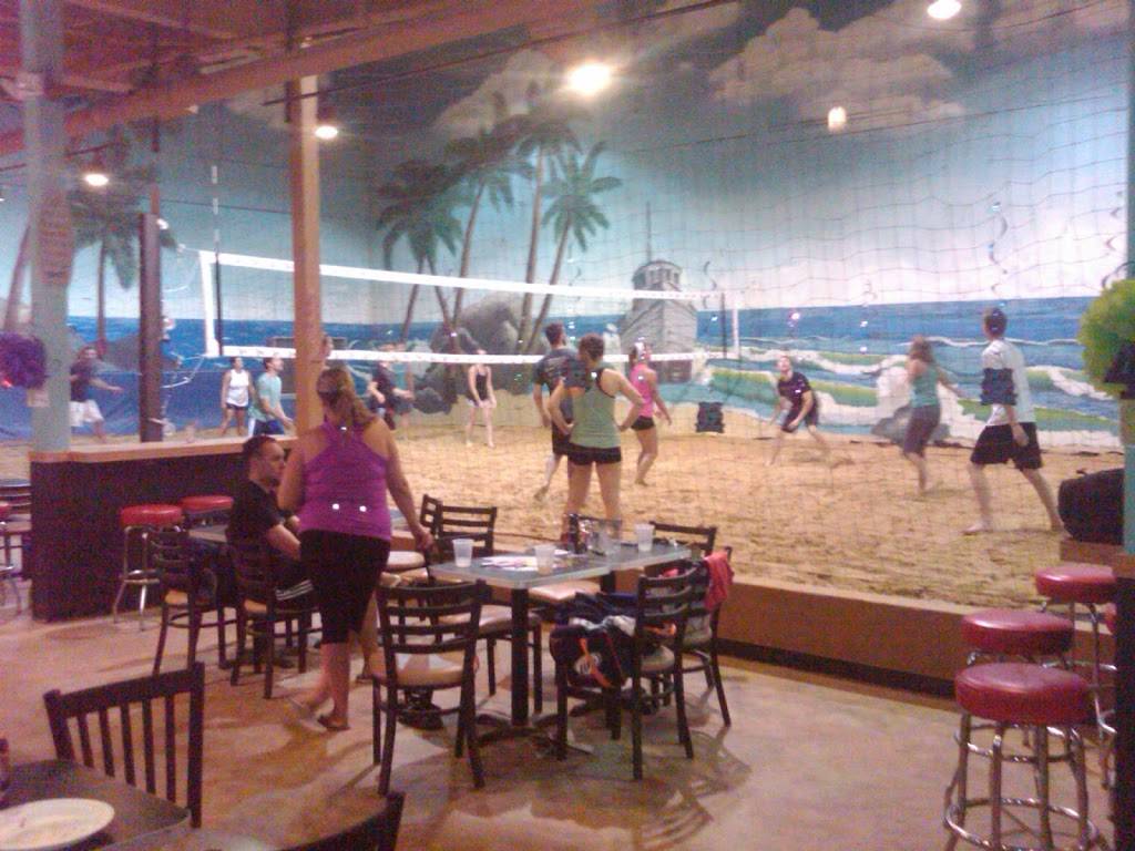 Downers Sand Club Sports Bar & Grill | restaurant | 1211 Butterfield Rd b, Downers Grove, IL 60515, USA | 7084979689 OR +1 708-497-9689