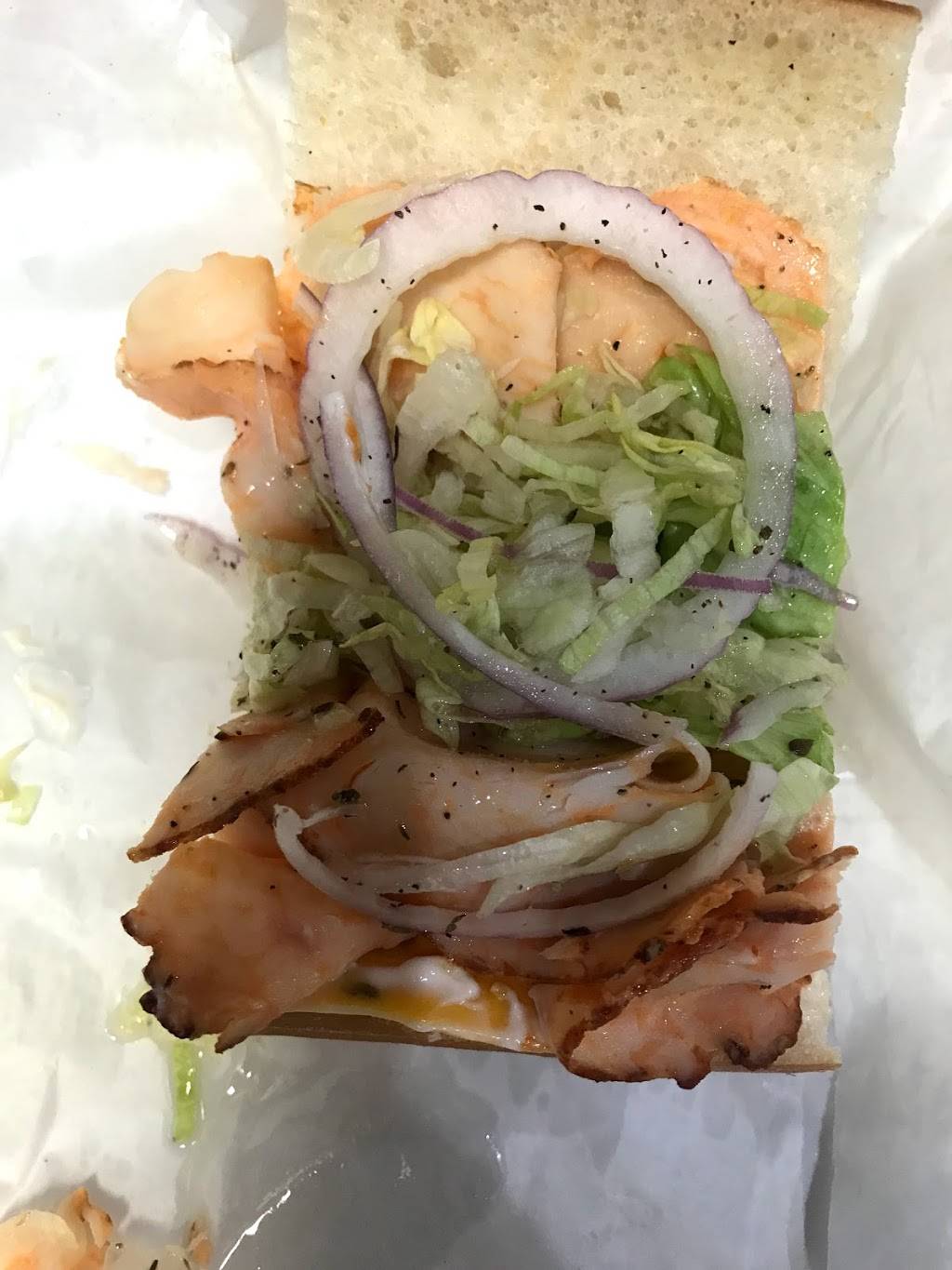 Hollywood Deli | restaurant | 5700 N Sheridan Rd, Chicago, IL 60660, USA | 7739440865 OR +1 773-944-0865