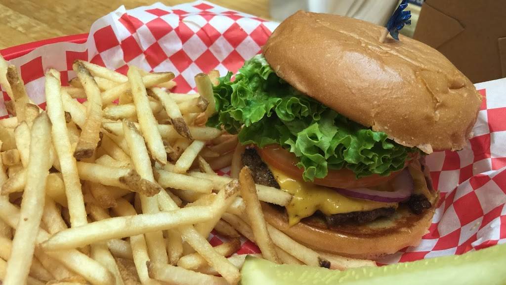 Big Dawgz Burgers | restaurant | 511 2nd Street C, Yuba City, CA 95991, USA | 5303298639 OR +1 530-329-8639