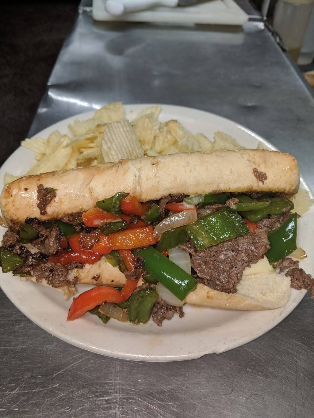 On the Rox | restaurant | 2402, 214 S Broadway St, Seymour, IN 47274, USA | 8125228359 OR +1 812-522-8359