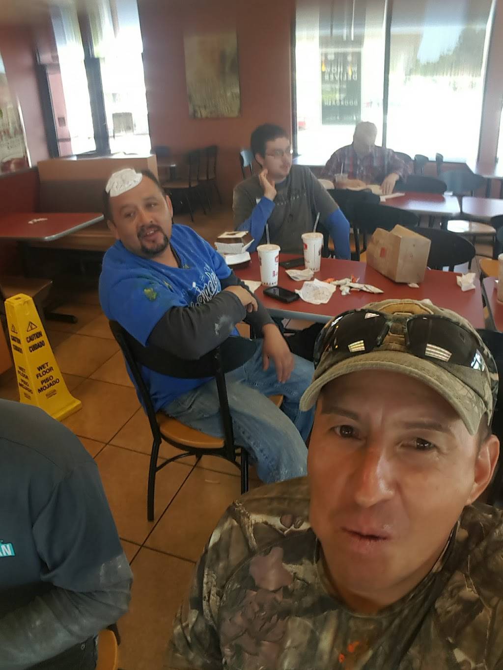 Jack in the Box | restaurant | 28144 The Old Rd, Valencia, CA 91355, USA | 6612953258 OR +1 661-295-3258