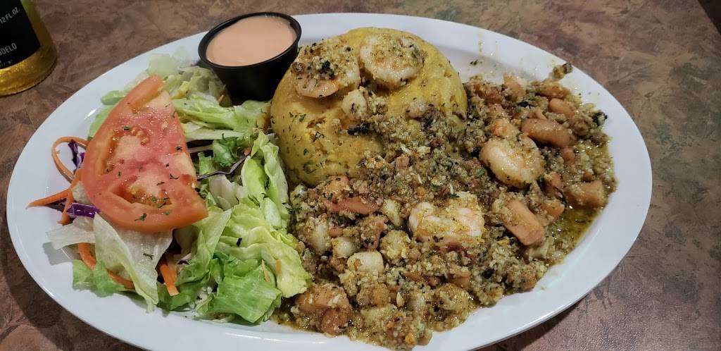 Miguelos Ultra Lounge | restaurant | 219 Broadway, Kissimmee, FL 34741, USA | 4077244920 OR +1 407-724-4920