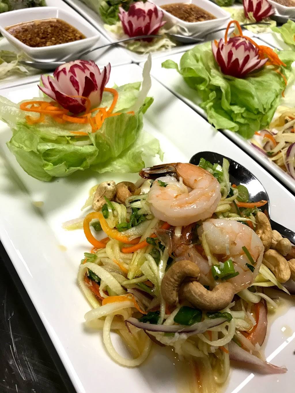 Ton Kob Thai Bistro | restaurant | 1565 Eureka Rd Suite #9, Roseville, CA 95661, USA | 9168654971 OR +1 916-865-4971