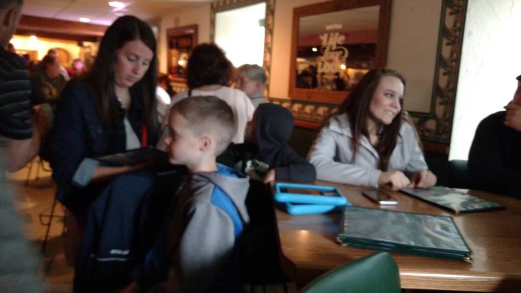 Pine Tree Supper Club | restaurant | E8095 WI-54, New London, WI 54961, USA | 9209825738 OR +1 920-982-5738