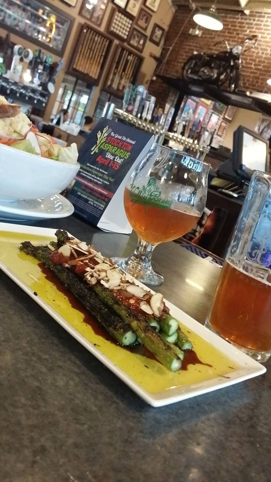 Valley Brewing Company | restaurant | 157 W Adams St, Stockton, CA 95204, USA | 2094642739 OR +1 209-464-2739