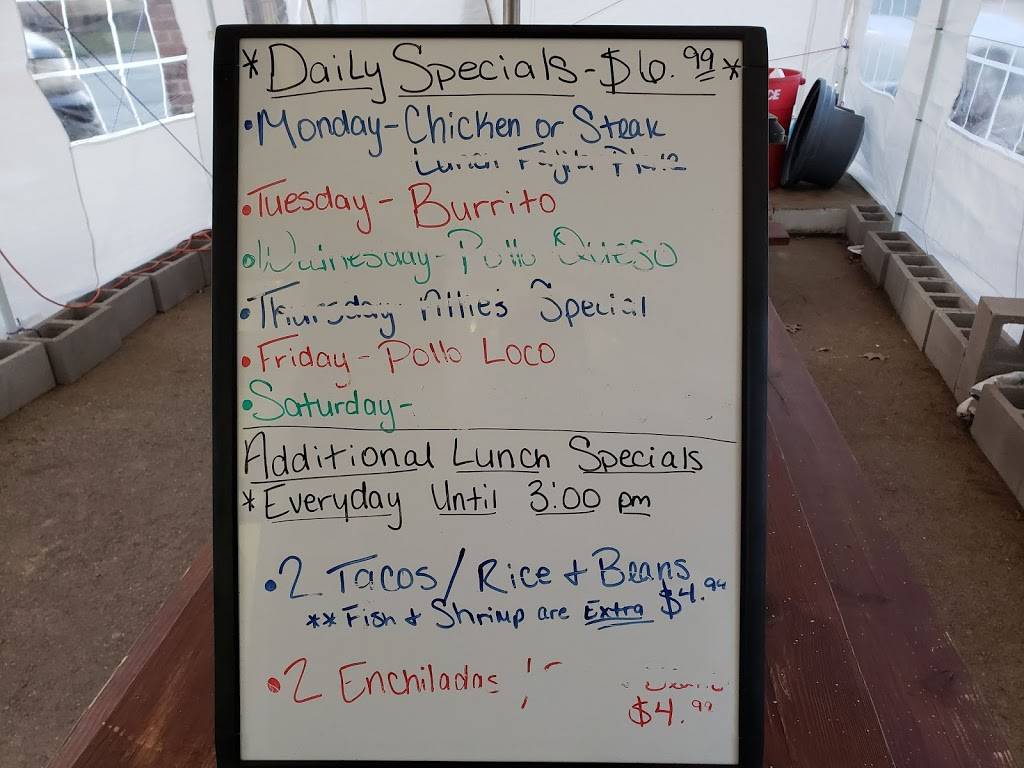 Carlos Street Tacos and More | restaurant | 4500 W Kingshighway, Paragould, AR 72450, USA | 8702153206 OR +1 870-215-3206