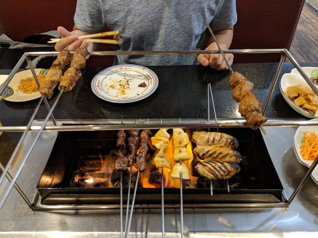 Ming Xing BBQ | restaurant | 35-14 Farrington St, Flushing, NY 11354, USA | 7184610980 OR +1 718-461-0980