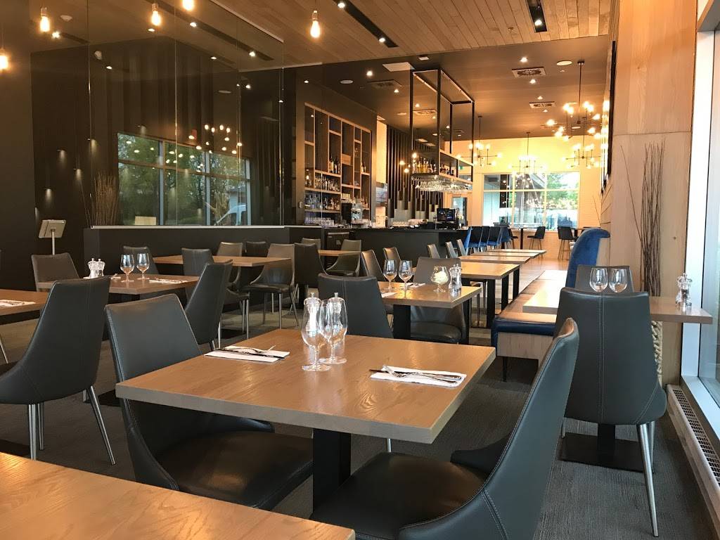 Le Greg Bistro & Bar | restaurant | 325 Avenue de Venise O, Venise-en-Québec, QC J0J 2K0, Canada | 4503901538 OR +1 450-390-1538