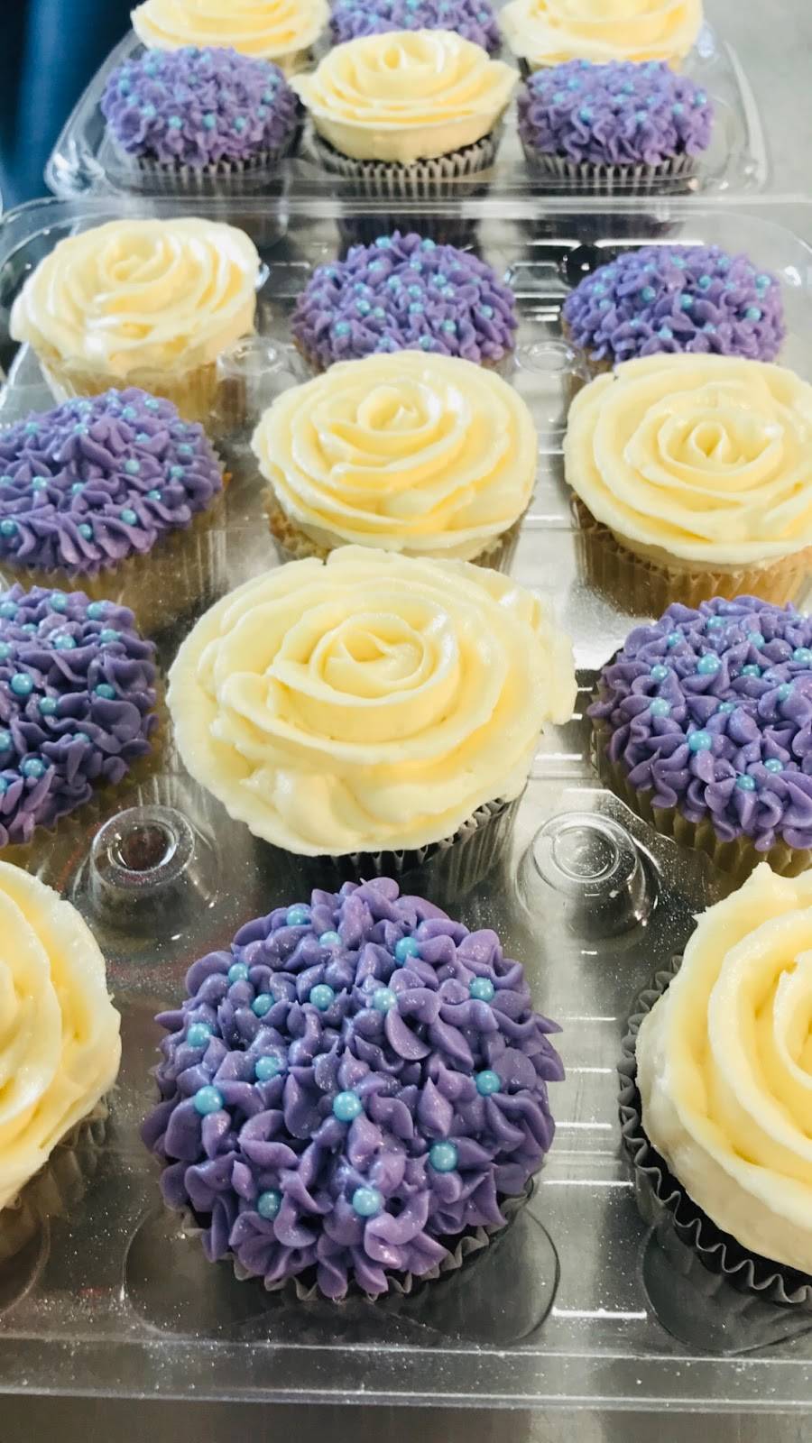 Fast Frog Bakery, Inc | bakery | 5400 State Hwy 55 E, Lake Wylie, SC 29710, USA | 8037017525 OR +1 803-701-7525