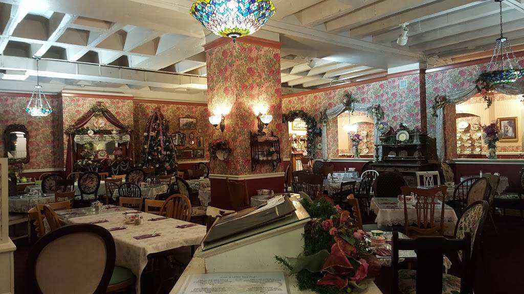 Miss Mollys Tea Room and Gift Shop | cafe | 140 W Washington St, Medina, OH 44256, USA | 3307256830 OR +1 330-725-6830