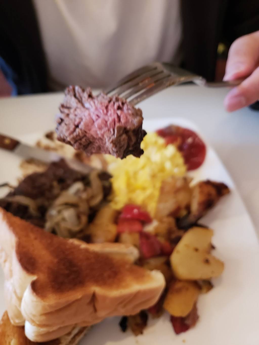 Kevins | restaurant | 277A Van Brunt St, Brooklyn, NY 11231, USA | 7185968335 OR +1 718-596-8335