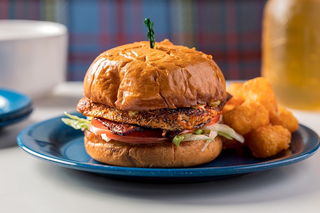 Fish Bar | restaurant | 2956 N Sheffield Ave, Chicago, IL 60657, USA | 7733608686 OR +1 773-360-8686