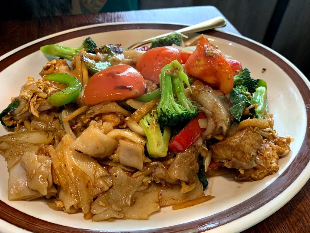 BMG Thai | restaurant | 16212 Bothell Everett Hwy Ste.D, Mill Creek, WA 98012, USA | 4257428898 OR +1 425-742-8898