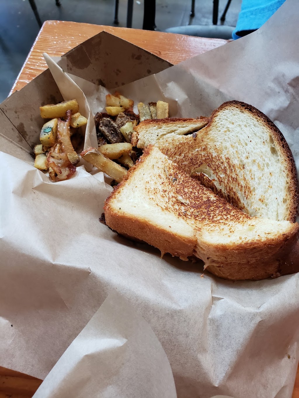 Skillet Counter - Seattle Center | restaurant | 305 Harrison St, Seattle, WA 98109, USA | 2064286311 OR +1 206-428-6311