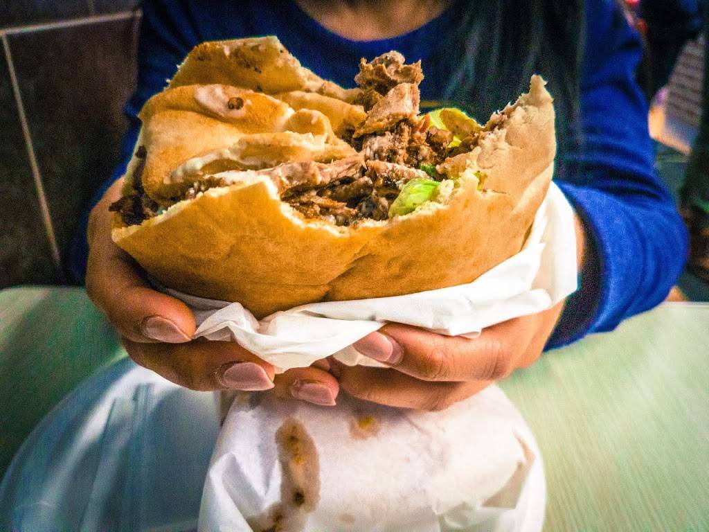 Shawarma Empire | restaurant | 1823 Lawrence Ave E, Scarborough, ON M1R 2Y3, Canada | 4162851337 OR +1 416-285-1337