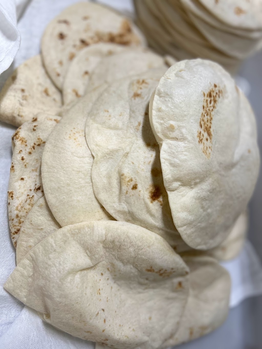 Evelyn’s Mexican Restaurant | restaurant | 8806 FM 775, Seguin, TX 78155, USA | 8304203760 OR +1 830-420-3760