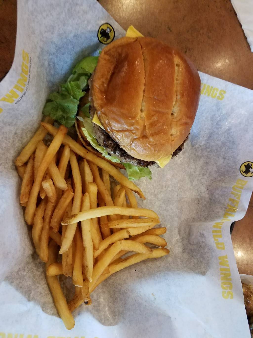 Buffalo Wild Wings | restaurant | 240 S Brea Blvd, Brea, CA 92821, USA | 7145821590 OR +1 714-582-1590