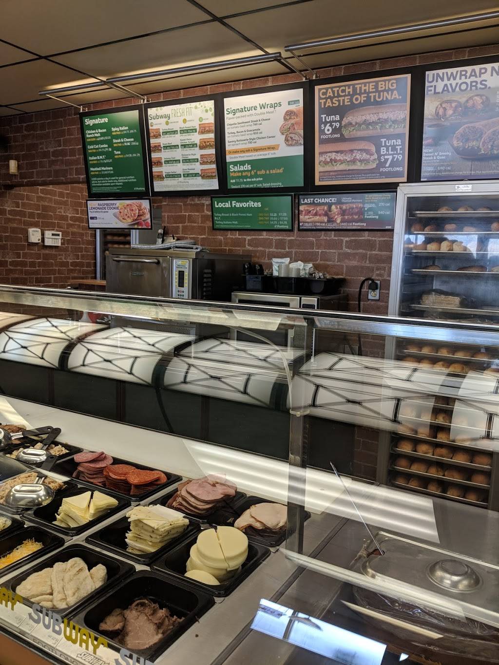 Subway | restaurant | 3500 Canfield Rd, Youngstown, OH 44511, USA | 3307931550 OR +1 330-793-1550