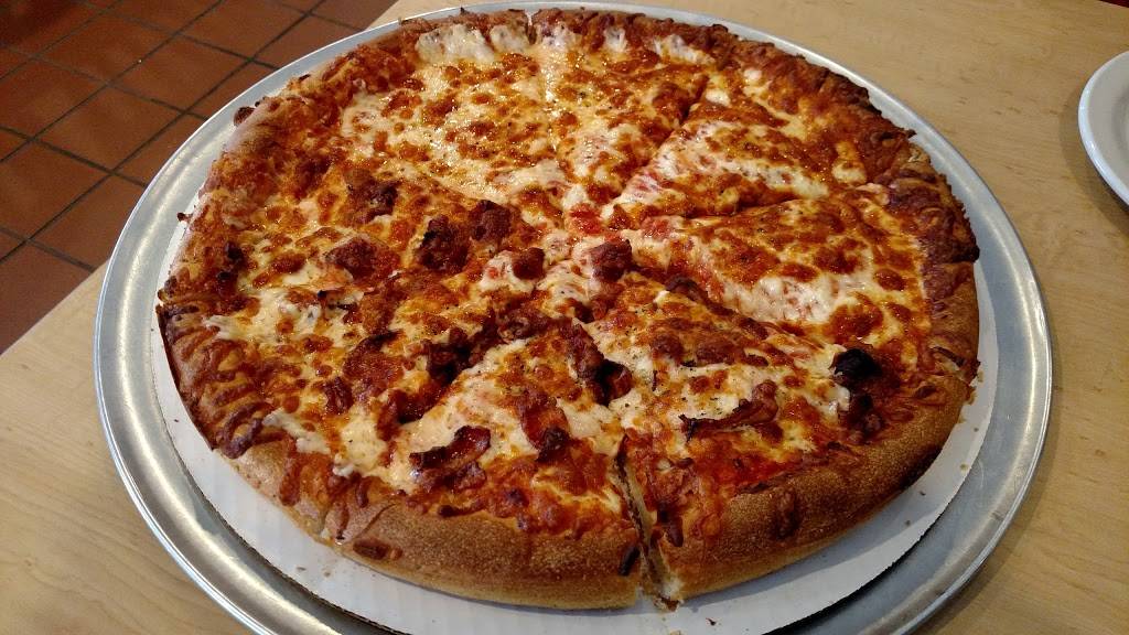 Tilton House of Pizza | restaurant | 298 Main St, Tilton, NH 03276, USA | 6032867181 OR +1 603-286-7181